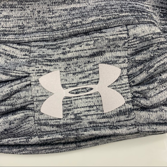Under armor skull women’s one size fits all
Heather grey with reflective logo - Picture 5 of 6